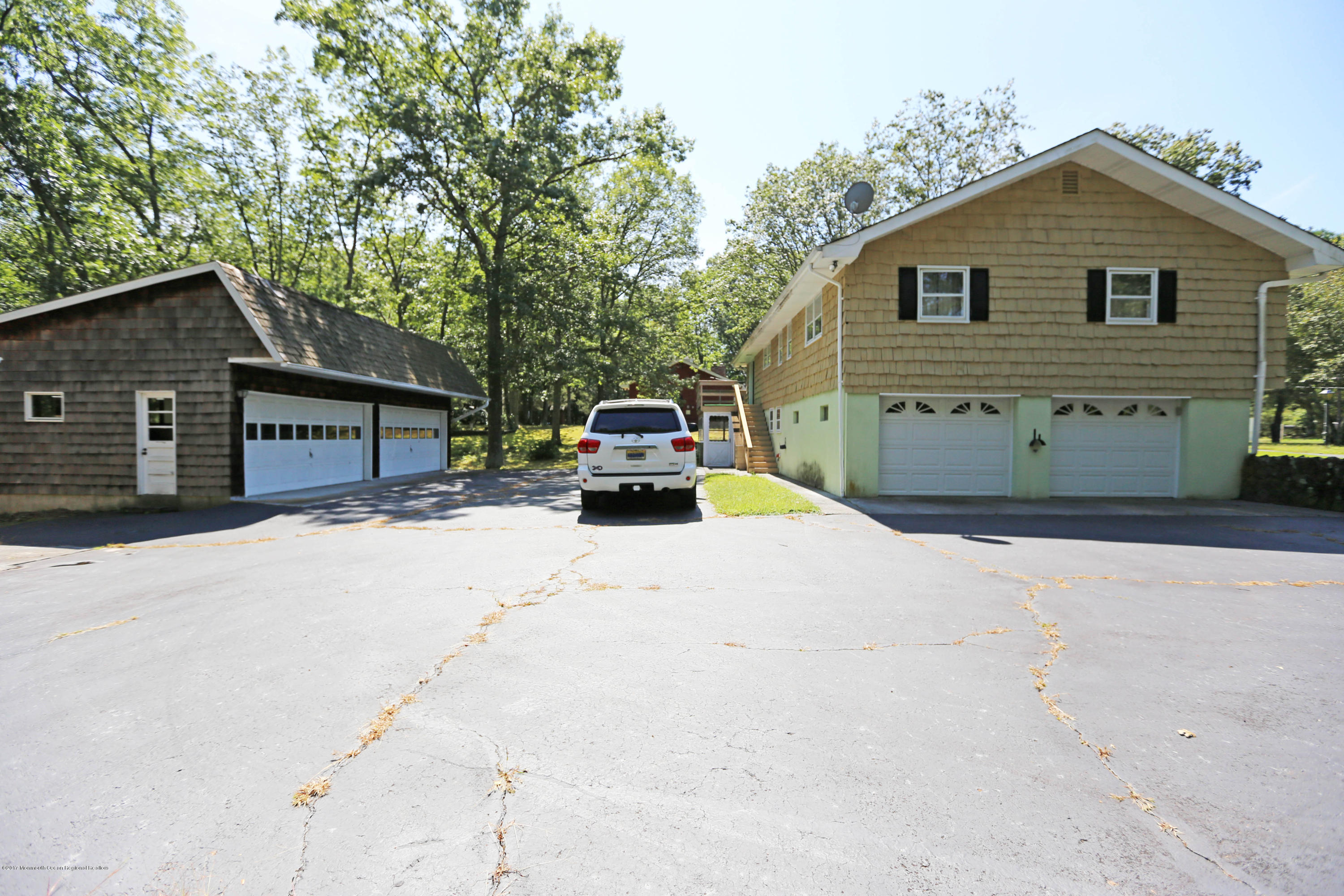 2138 Allenwood Road Wall, NJ 07719 - Photo 3 of 15 allenwood (7)