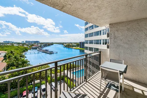 $935,000 | 3912 South Ocean Boulevard, Unit 804, Highland Beach, FL 33487