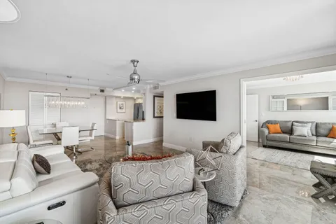 $935,000 | 3912 South Ocean Boulevard, Unit 804, Highland Beach, FL 33487