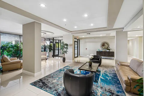 $935,000 | 3912 South Ocean Boulevard, Unit 804, Highland Beach, FL 33487