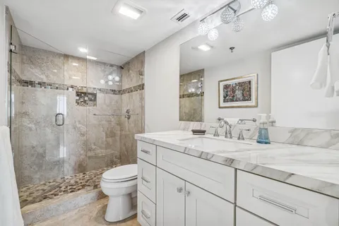 $935,000 | 3912 South Ocean Boulevard, Unit 804, Highland Beach, FL 33487