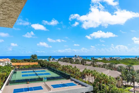 $935,000 | 3912 South Ocean Boulevard, Unit 804, Highland Beach, FL 33487