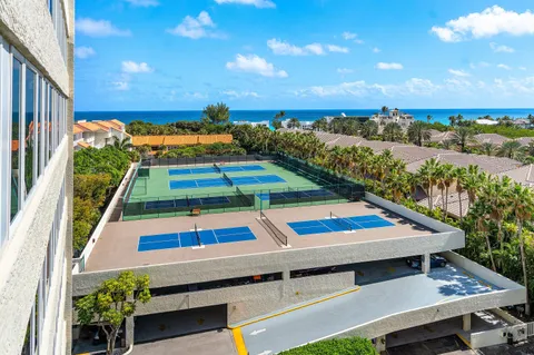 $935,000 | 3912 South Ocean Boulevard, Unit 804, Highland Beach, FL 33487