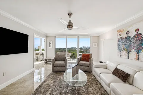 $935,000 | 3912 South Ocean Boulevard, Unit 804, Highland Beach, FL 33487