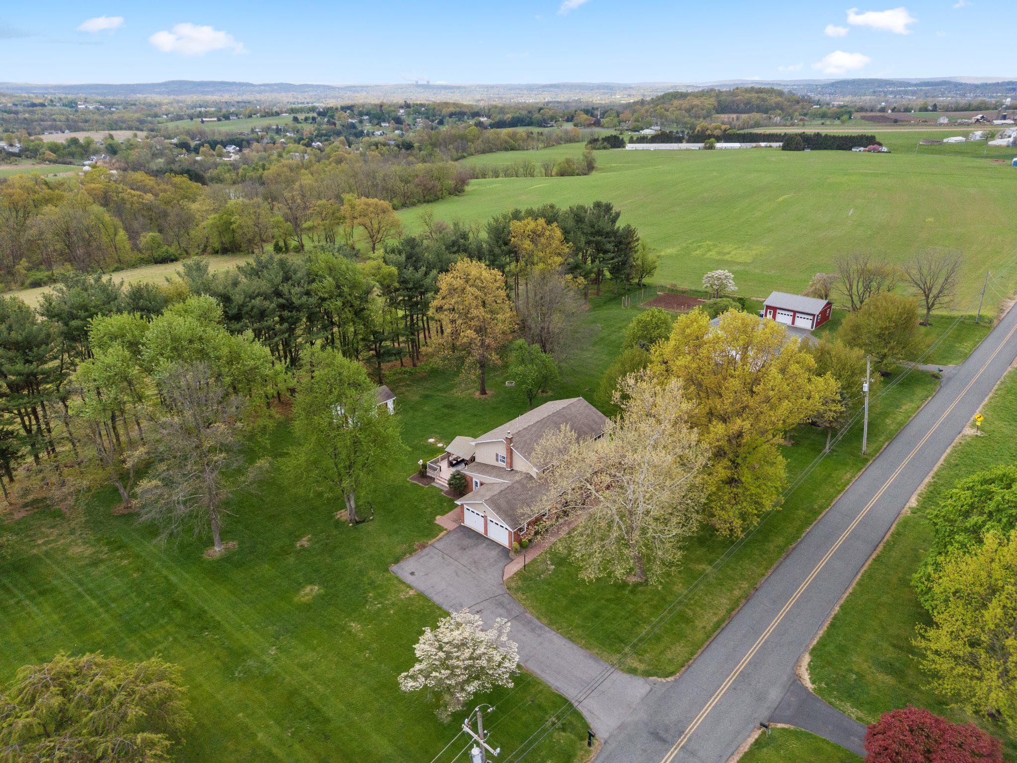 155 Miller Road Barto, PA 19504 - Photo 5 of 39 Serene Countryside Retreat