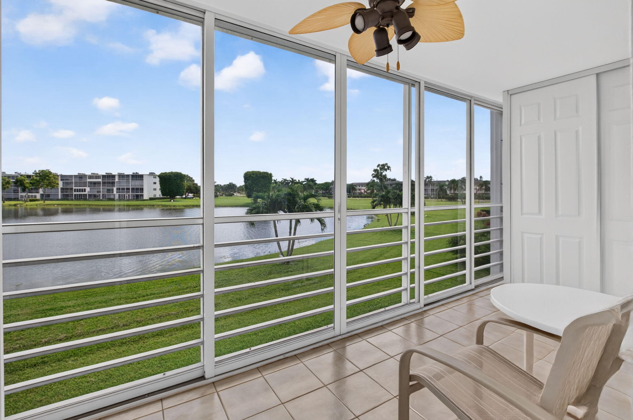 2008 Exeter, Unit 2008 Boca Raton, FL 33434 - Photo 24 of 64 24-web-or-mls-DSC_1085