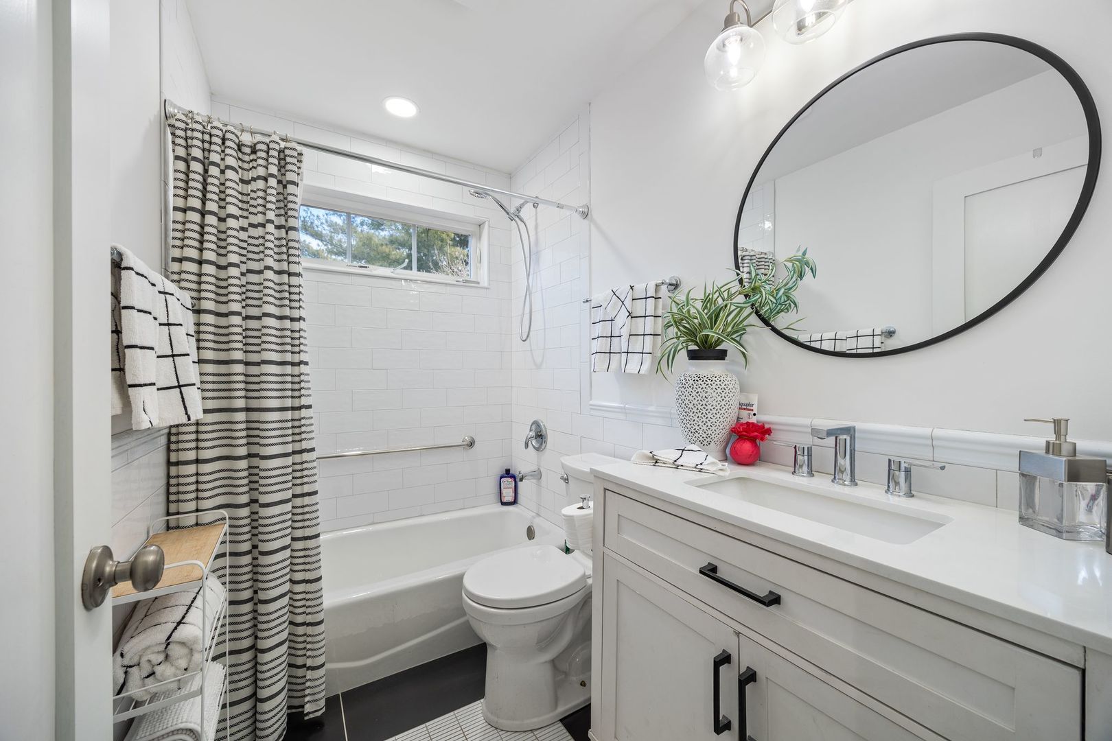 999 Sunset Road Geneva, IL 60134 - Photo 17 of 31