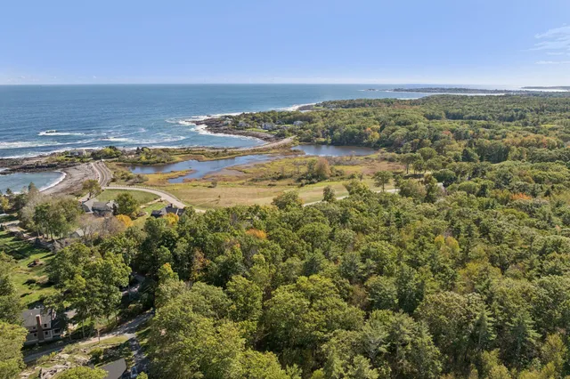 $1,500,000 | 14 Blue Heron Cove, Cape Neddick, ME 03902