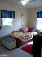7803 Hayfield Road Alexandria, VA 22315 - Photo 14 of 15 Interior (General)