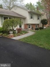 7803 Hayfield Road Alexandria, VA 22315 - Photo 15 of 15 Exterior (Front)