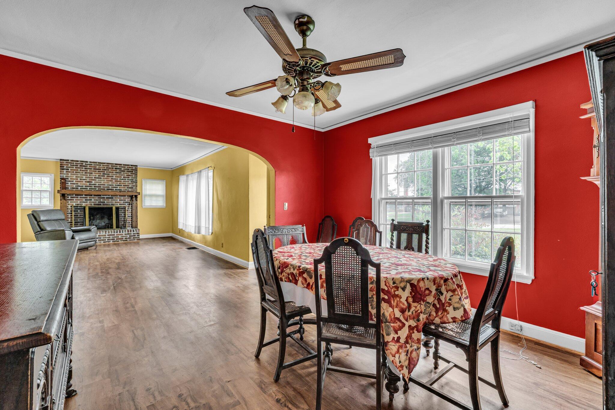 4315 Bennett Road Chattanooga, TN 37412 - Photo 8 of 34 Dining room into living room