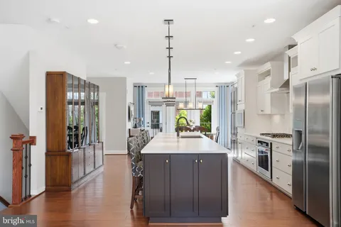 $929,900 | 232 Bluemont Branch Terrace Southeast, Leesburg, VA 20175