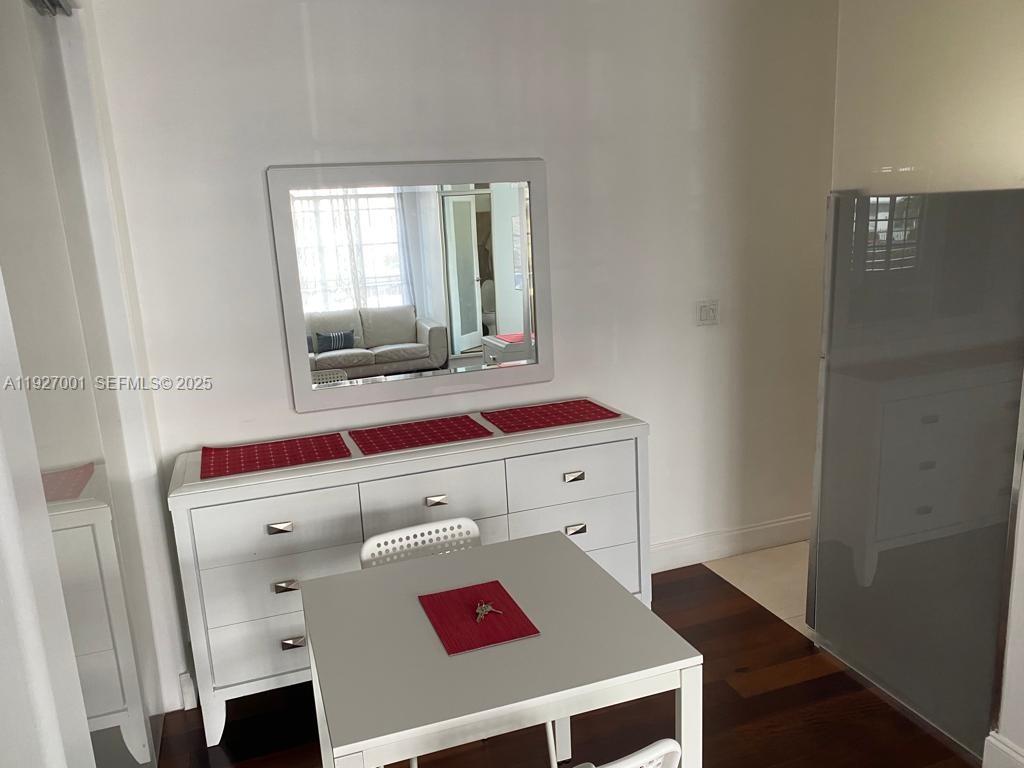 526 15th Street, Unit 2 Miami Beach, FL 33139 - Photo 7 of 11