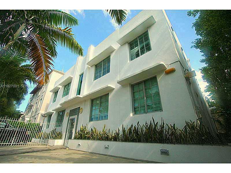 526 15th Street, Unit 2 Miami Beach, FL 33139 - Photo 10 of 11 Exterior Front