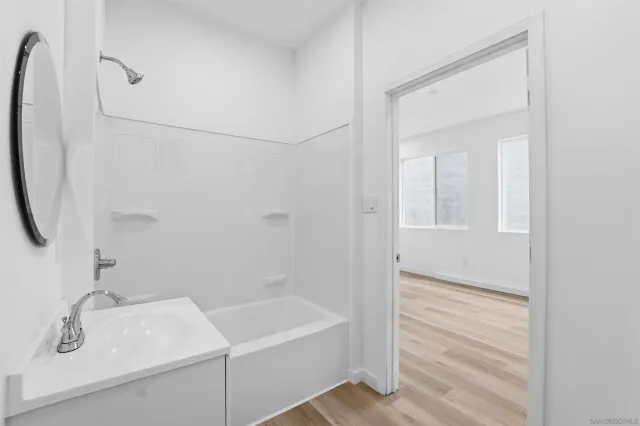 $2,795,000 | 490 Lado De Loma Drive, Unit 14, Vista, CA 92083