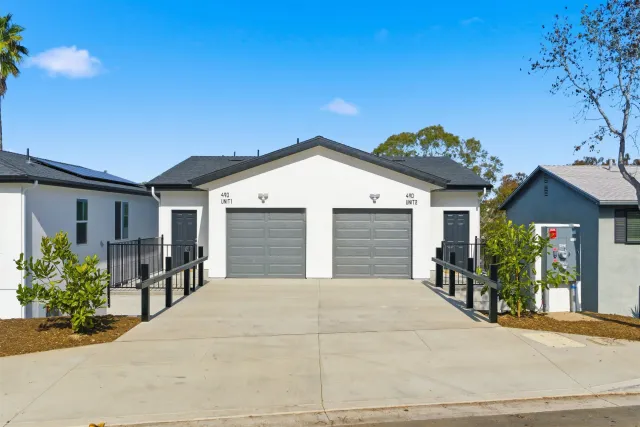 $2,795,000 | 490 Lado De Loma Drive, Unit 14, Vista, CA 92083