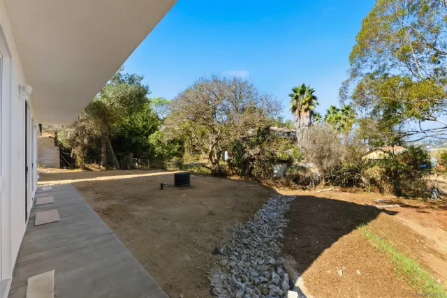 $2,795,000 | 490 Lado De Loma Drive, Unit 14, Vista, CA 92083