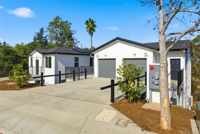 $2,795,000 | 490 Lado De Loma Drive, Unit 14, Vista, CA 92083