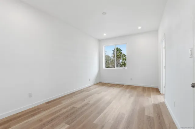 $2,795,000 | 490 Lado De Loma Drive, Unit 14, Vista, CA 92083