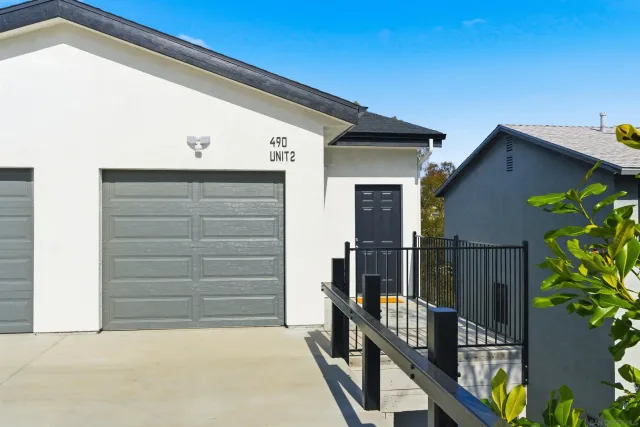 $2,795,000 | 490 Lado De Loma Drive, Unit 14, Vista, CA 92083