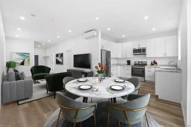 $2,795,000 | 490 Lado De Loma Drive, Unit 14, Vista, CA 92083