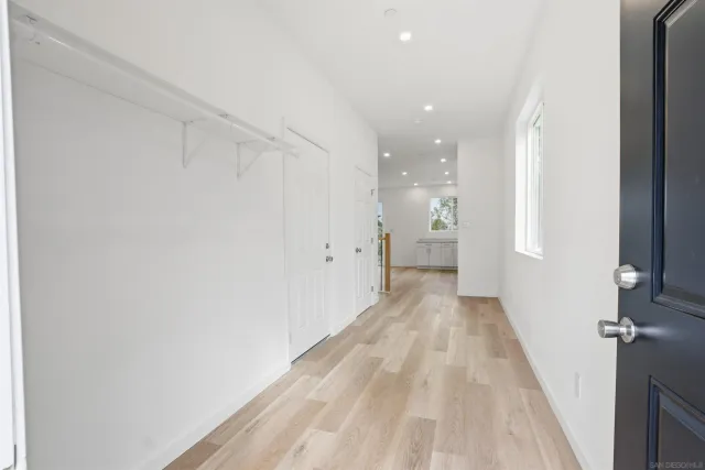 $2,795,000 | 490 Lado De Loma Drive, Unit 14, Vista, CA 92083