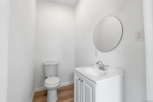 $2,795,000 | 490 Lado De Loma Drive, Unit 14, Vista, CA 92083