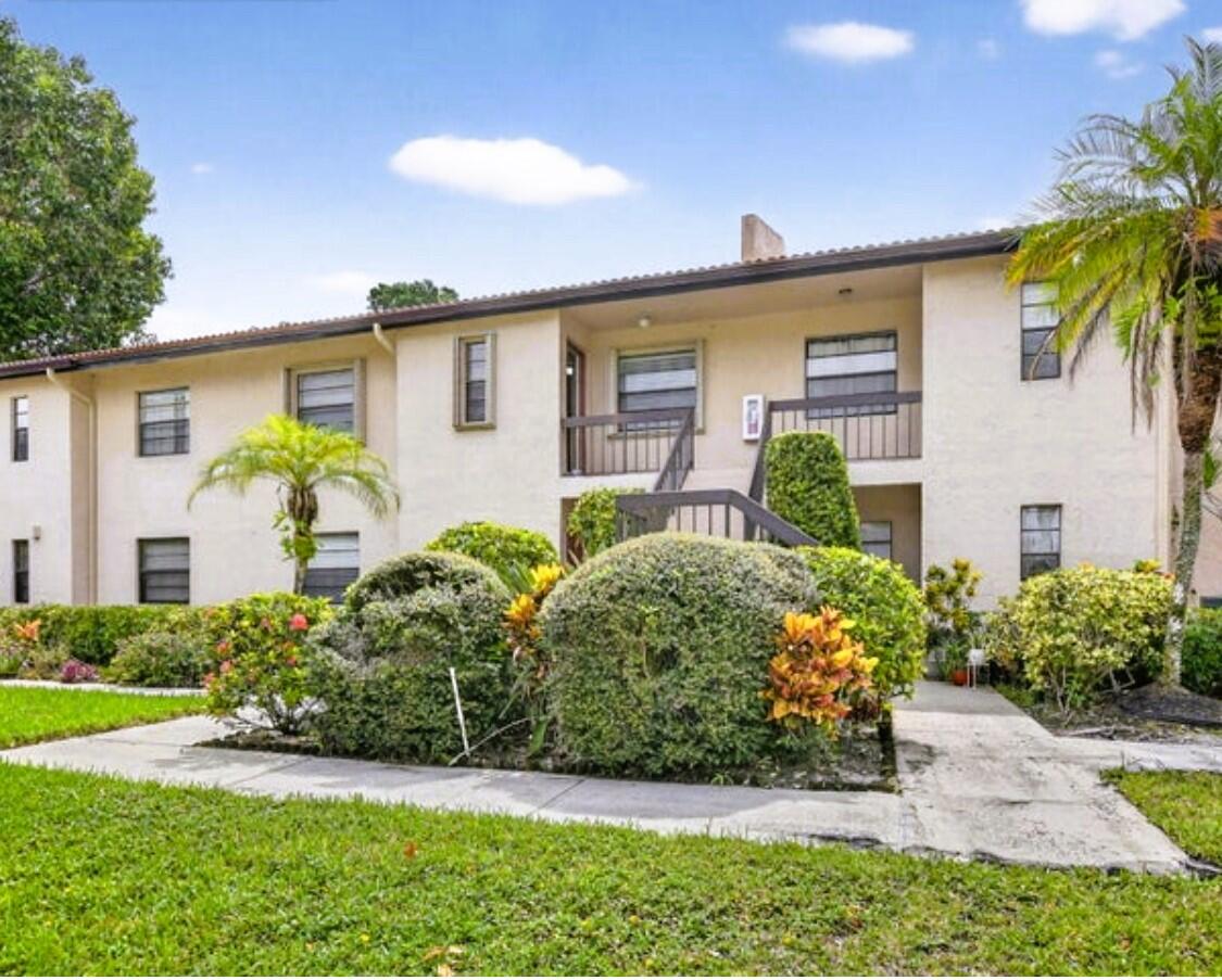 21362 Juego Circle, Unit 33F Boca Raton, FL 33433 - Photo 1 of 41 NICE CURB APPEAL