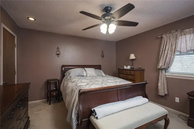 $320,000 | 6504 Northwest 67 Terrace, Kansas City, MO 64151