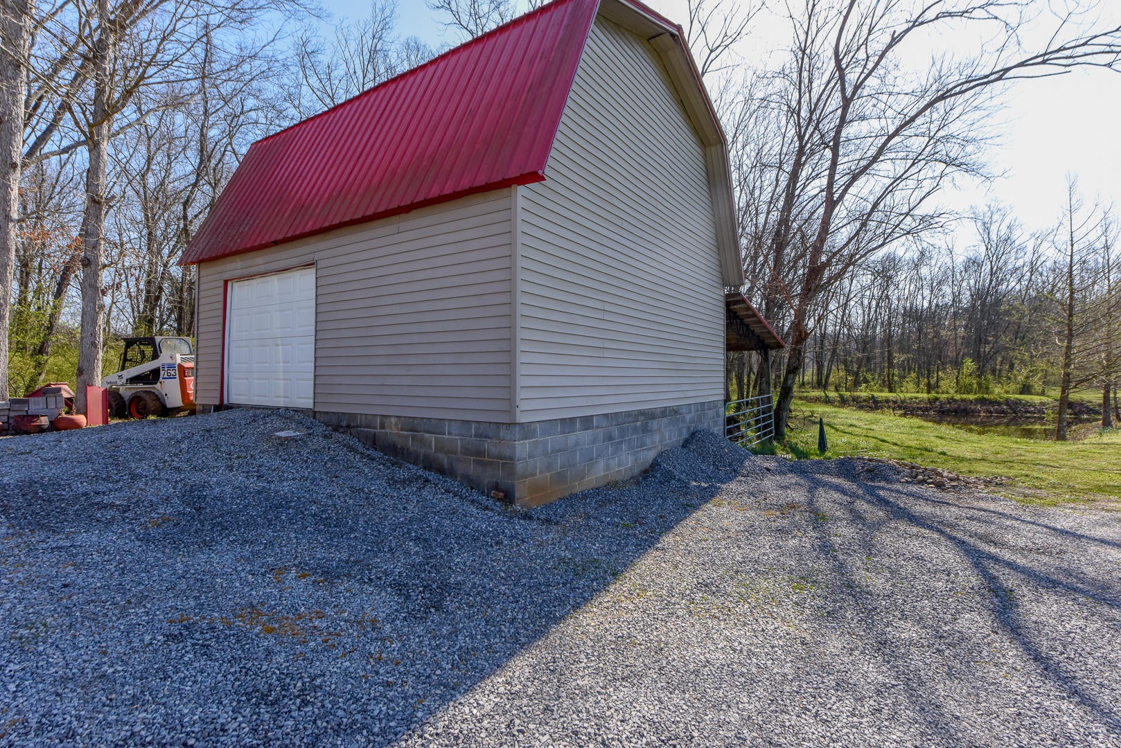 4575 Sunnyside Road Philadelphia, TN 37846 - Photo 27 of 33 a view of a backyard with a house