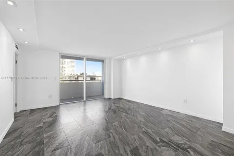 $550,000 | 1658 Bay Road, Unit 504, Miami Beach, FL 33139