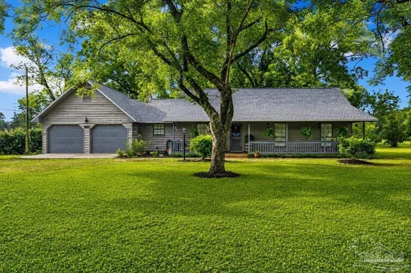 $750,000 | 862 Highway 90, Holt, FL 32564