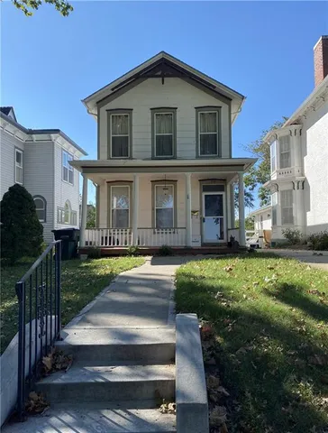 $169,500 | 313 North Esplanade Street, Leavenworth, KS 66048