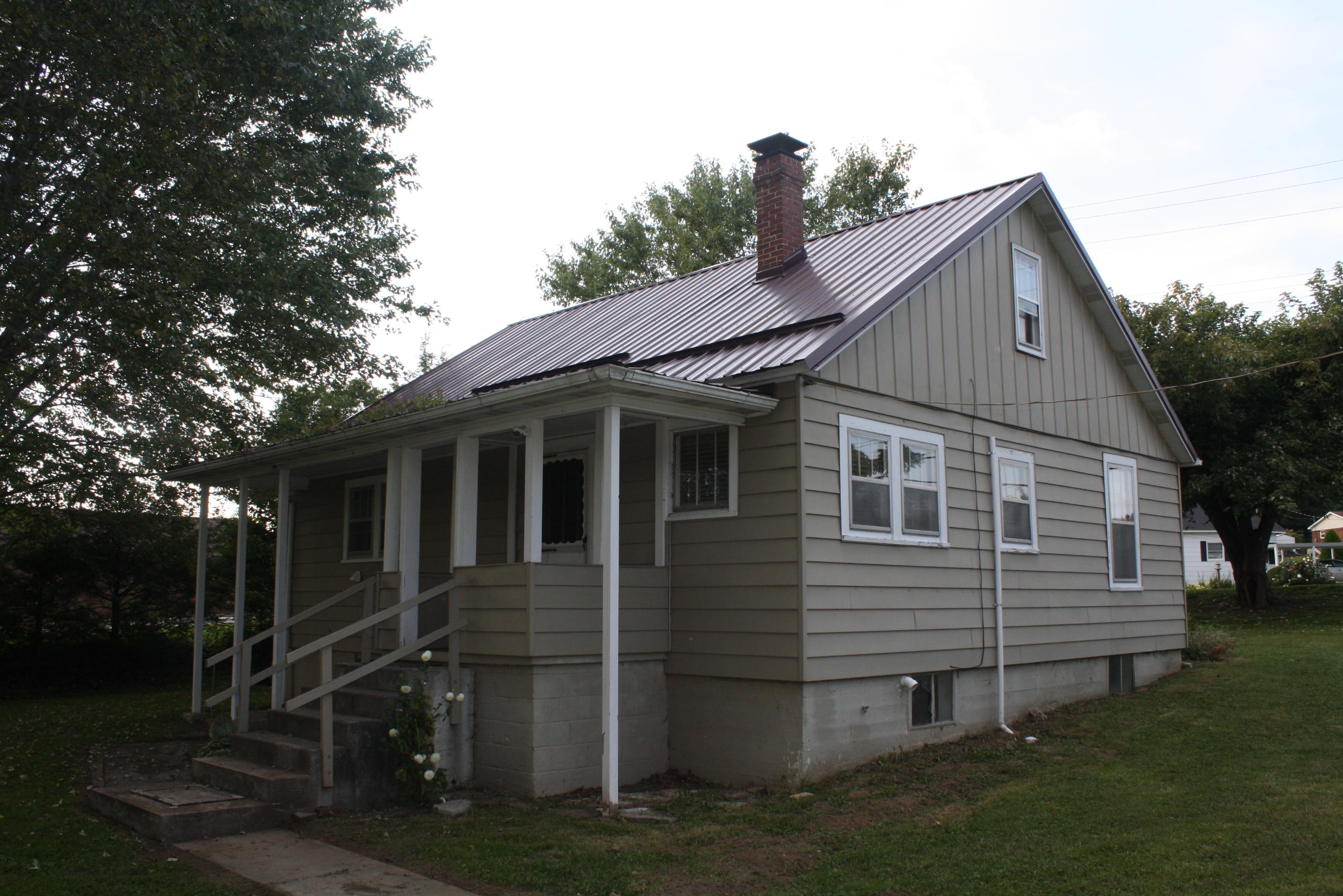 7410 Beech Run Road Hinton, WV 25951 - Photo 4 of 37 Gallery Image 4