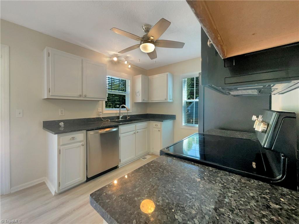 3003 Brookrun Drive Jamestown, NC 27282 - Photo 8 of 18