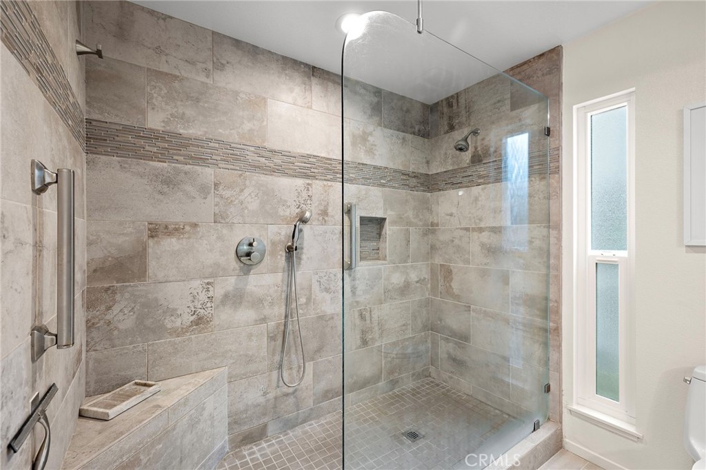3326 Paseo Halcon San Clemente, CA 92672 - Photo 19 of 28 a bathroom with a shower
