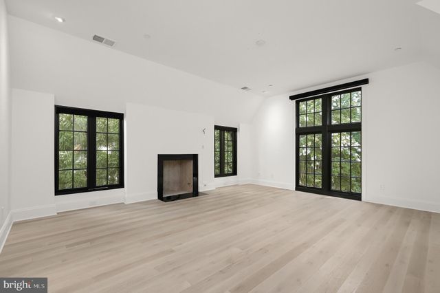 $6,879,000 | 6105 Kennedy Drive, Chevy Chase, MD 20815