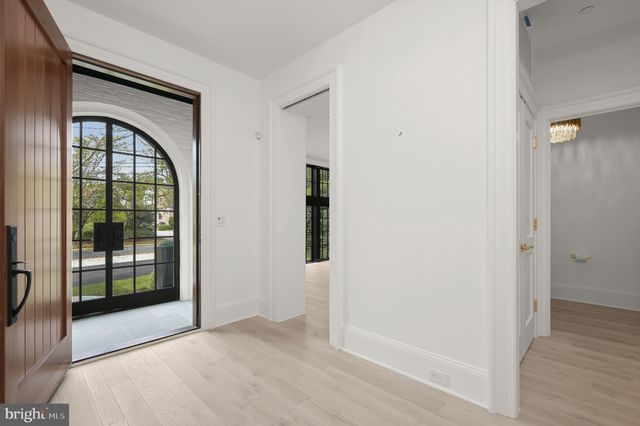 $6,879,000 | 6105 Kennedy Drive, Chevy Chase, MD 20815