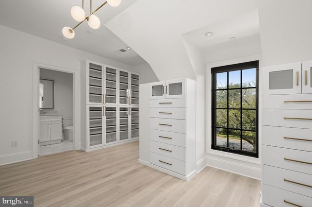 $6,879,000 | 6105 Kennedy Drive, Chevy Chase, MD 20815