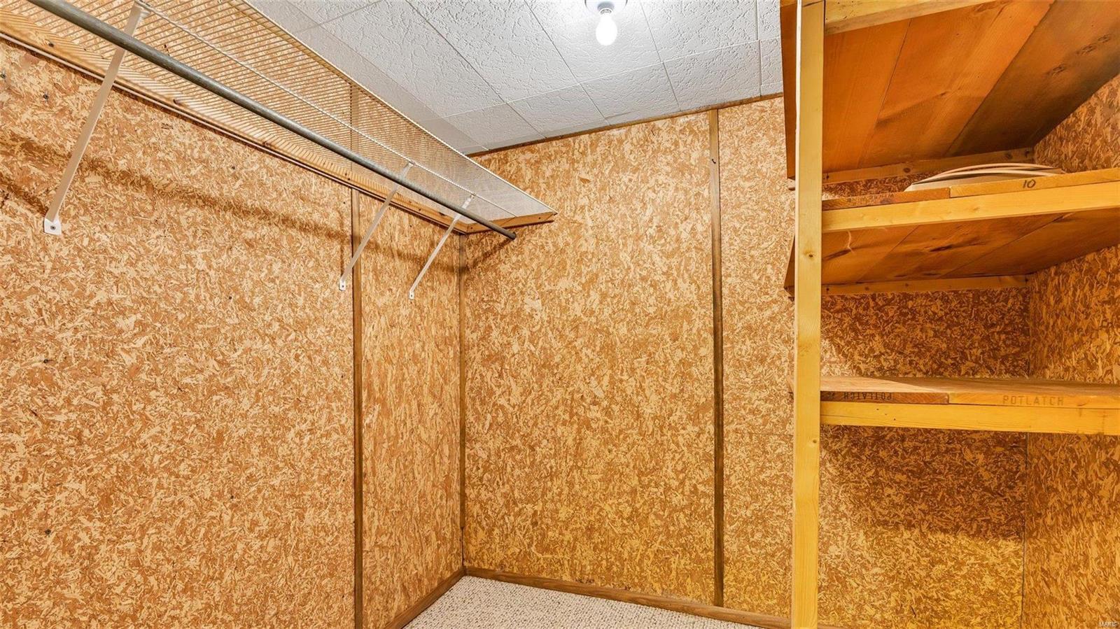 7240 MacKenzie Road St. Louis, MO 63123 - Photo 19 of 29 Gallery Image 19