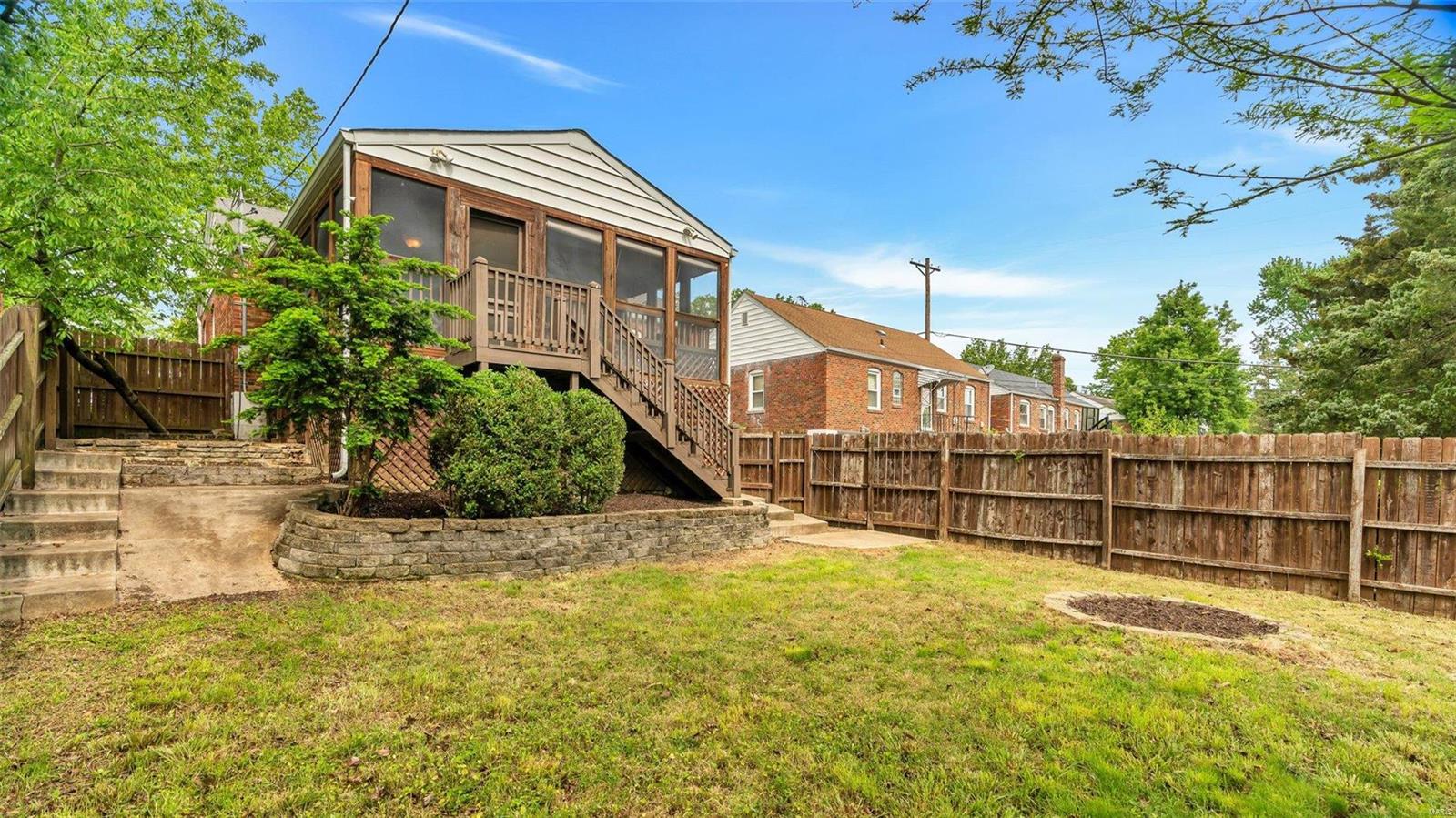 7240 MacKenzie Road St. Louis, MO 63123 - Photo 27 of 29 Gallery Image 27