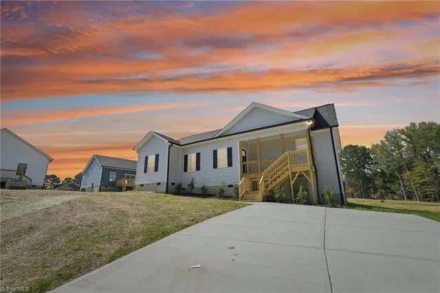 $285,000 | 2022 Nc Highway, Burlington, NC 27217