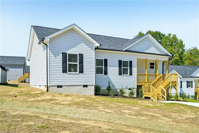 $285,000 | 2022 Nc Highway, Burlington, NC 27217