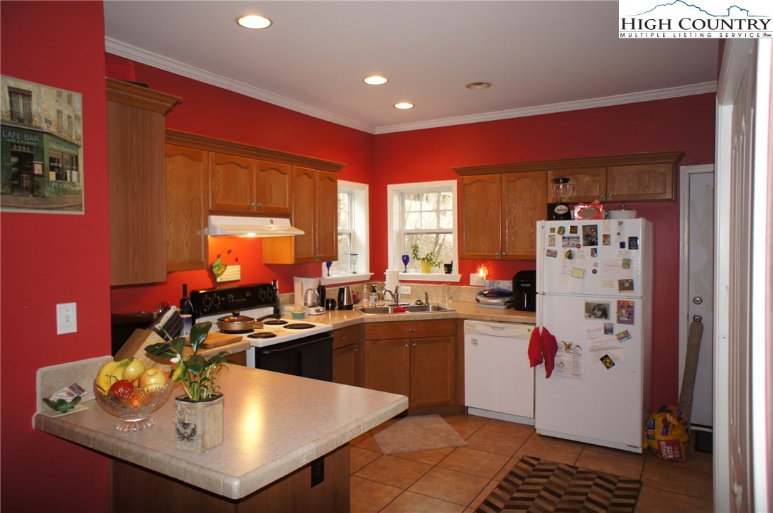 239 Cecil Miller Road Boone, NC 28607 - Photo 13 of 22 Gallery Image 13