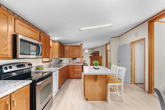 $649,000 | N3884 County Rd T T, Columbus, WI 53925