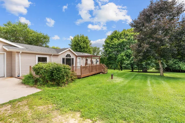 $649,000 | N3884 County Rd T T, Columbus, WI 53925