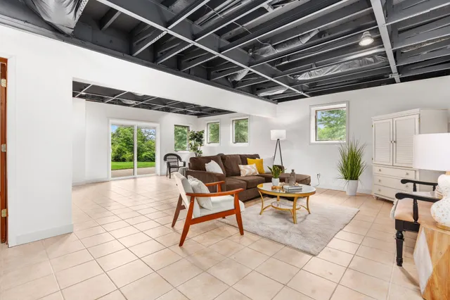 $649,000 | N3884 County Rd T T, Columbus, WI 53925