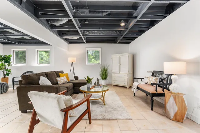 $649,000 | N3884 County Rd T T, Columbus, WI 53925