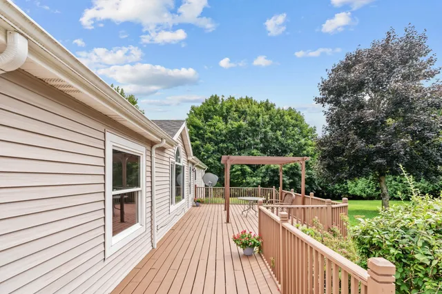 $649,000 | N3884 County Rd T T, Columbus, WI 53925