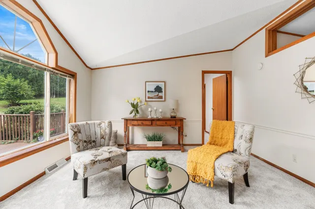 $649,000 | N3884 County Rd T T, Columbus, WI 53925